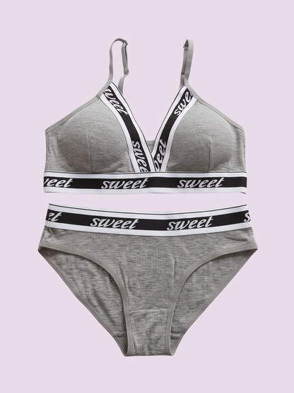 Femyn™ Seamless Padded Sports Bra & Panty Set